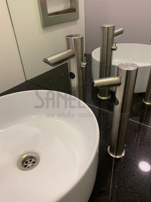 Автоматический нержавеющий дозатор мыла на столешницу 1л 24В SLZN 91E арт: 85911 Sanela Чехия (фото, схема)