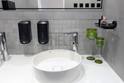 Дозатор жидкого мыла и гелиевой дезинфекции 1л пластик ABS SLDN 06N арт: 72061 Sanela Чехия (фото, схема)